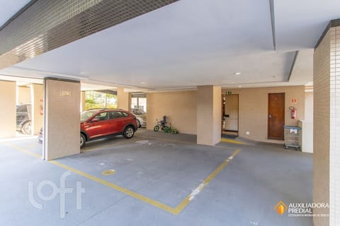 Image 32 - 223775